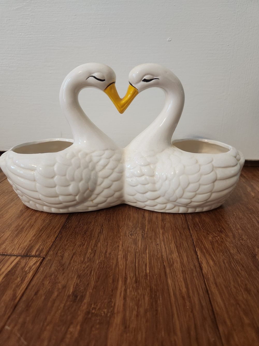 Vintage Kissing Swan Heart Ceramic Double Planter Wedding Couple Gift Decor